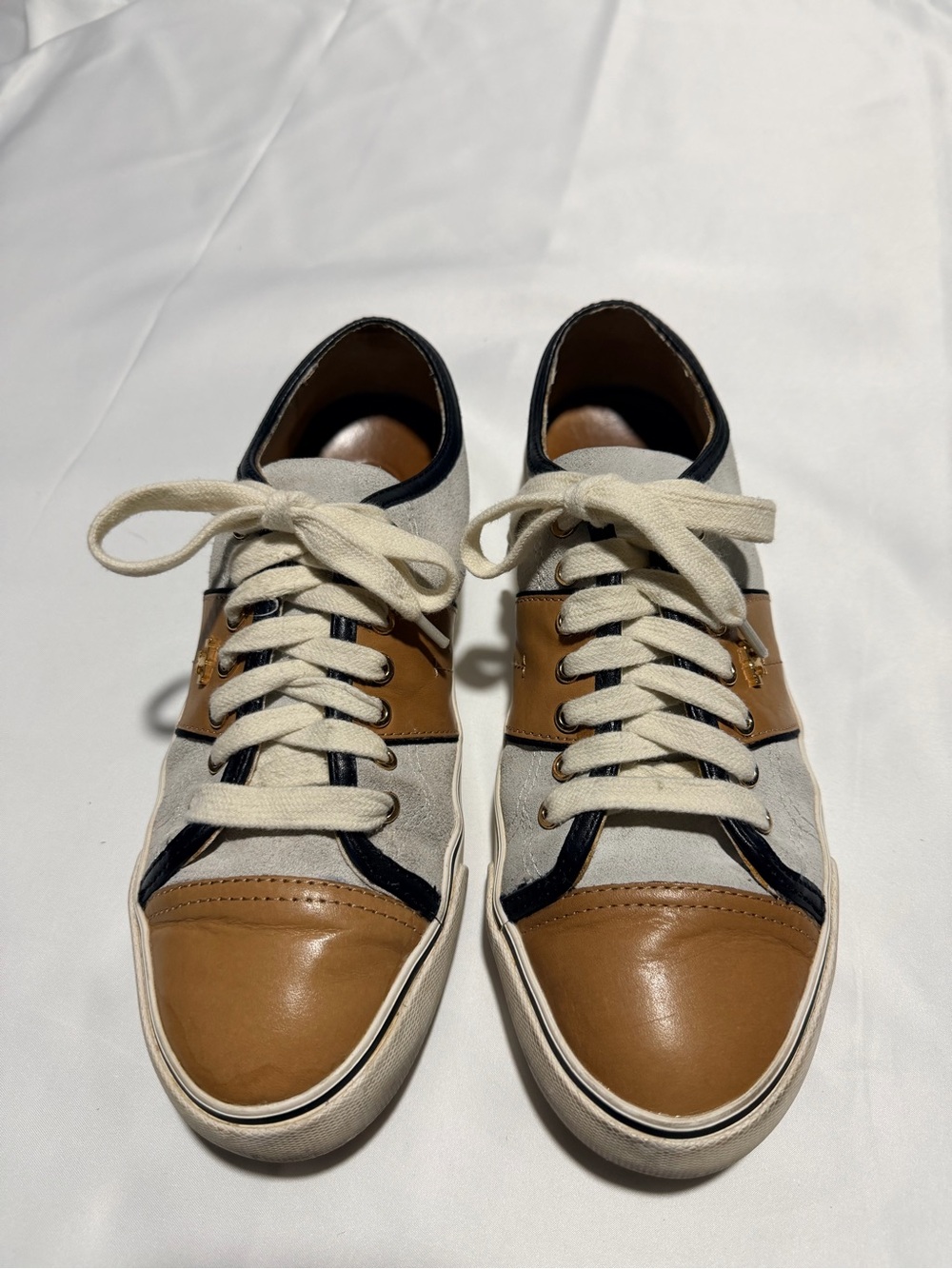 Tory Burch Tan Leather & Light Gray Suede Low-Top Sneakers with black Trim - Picture 2 of 10